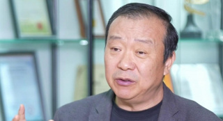 大黑人巨大荫蒂大交女人